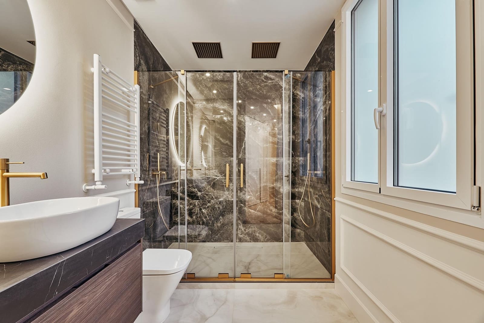 4 bedroom Penthouse for sale in Madrid city with pool - € 3,300,000 (Ref: 9841595)