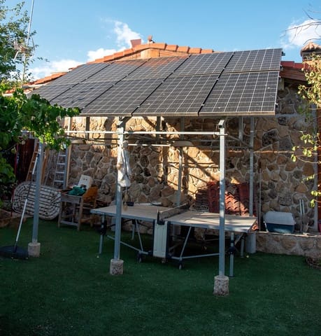 2 soveværelse Finca/Landehus til salg i Tres Cantos med swimmingpool garage - € 325.000 (Ref: 9854268)