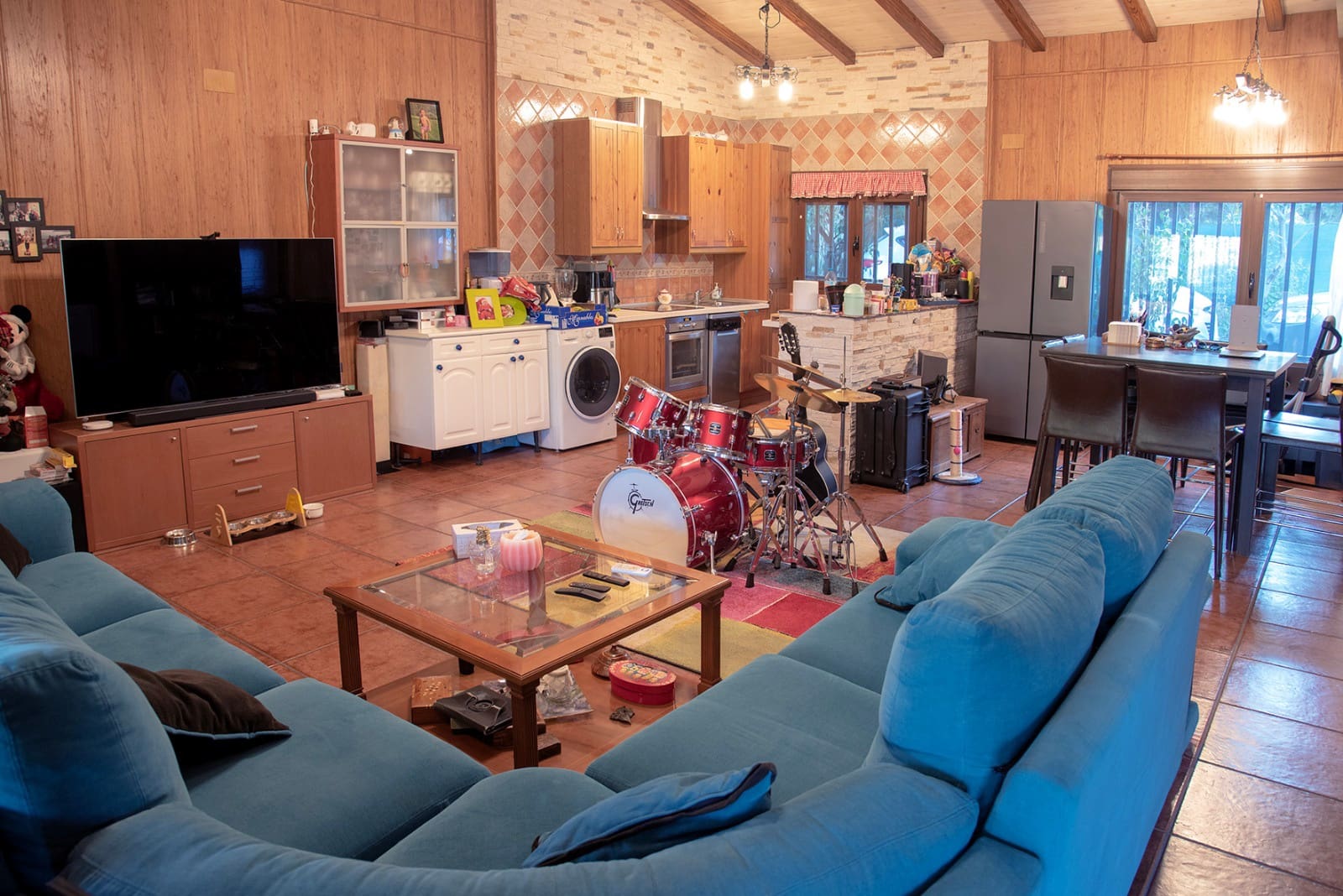 2 soveværelse Finca/Landehus til salg i Tres Cantos med swimmingpool garage - € 325.000 (Ref: 9854268)