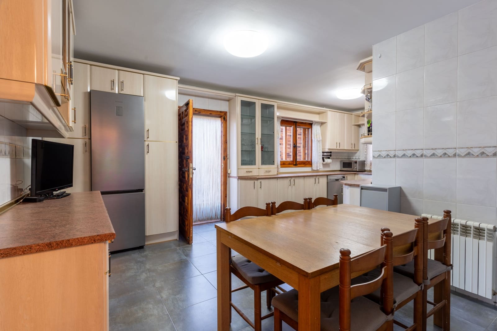Finca/Country House for sale in Madrid city with pool - € 3,150,000 (Ref: 9858373)