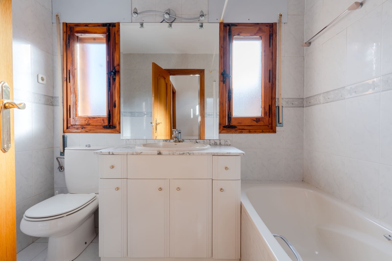 Finca/Country House for sale in Madrid city with pool - € 3,150,000 (Ref: 9858373)