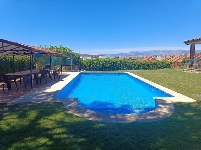 Finca/Country House for sale in Moncloa - Aravaca, Madrid city with pool - € 3,150,000 (Ref: 9858373)