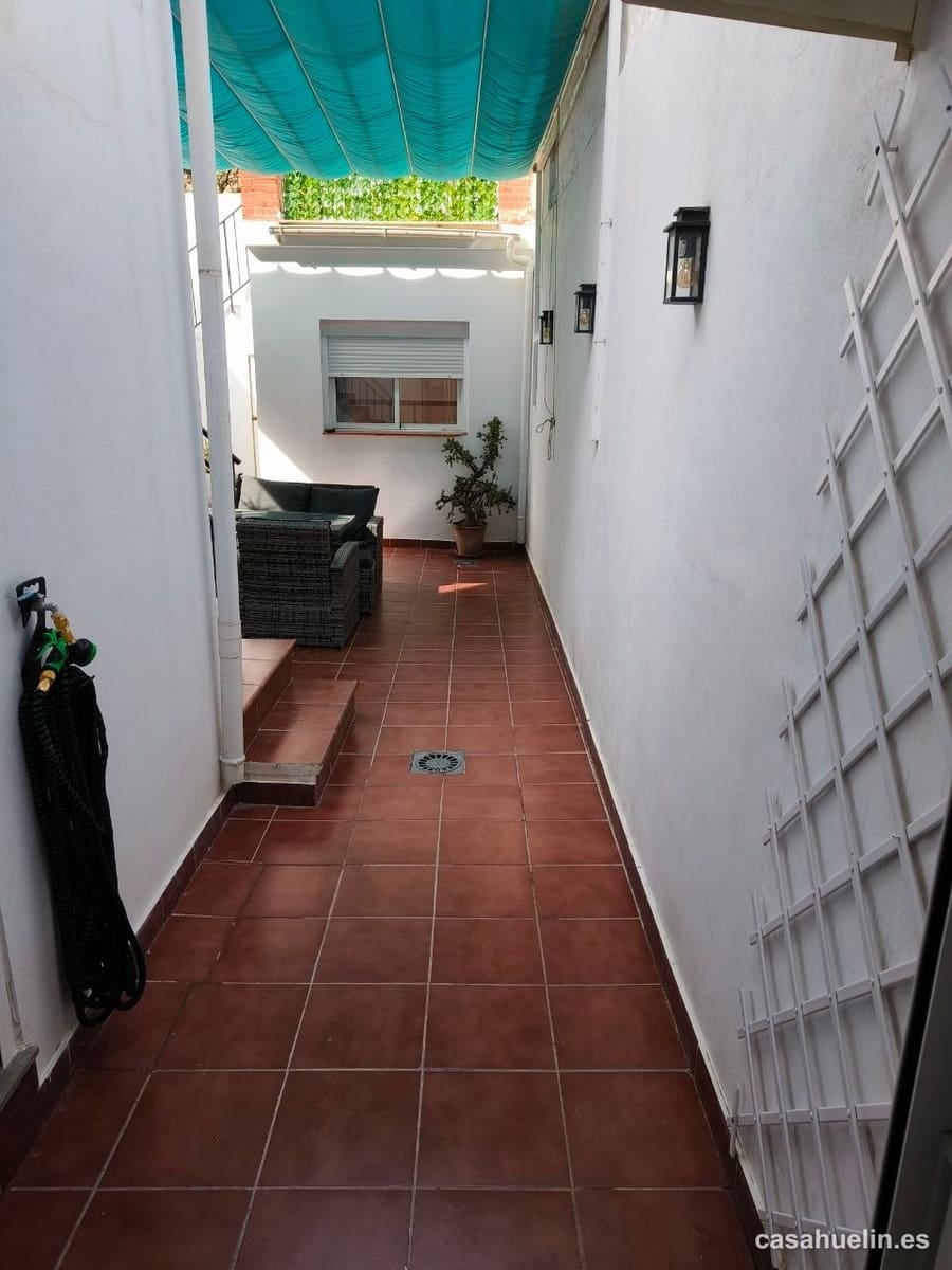 5 bedroom Terraced Villa for sale in Malaga city - € 700,000 (Ref: 9830255)