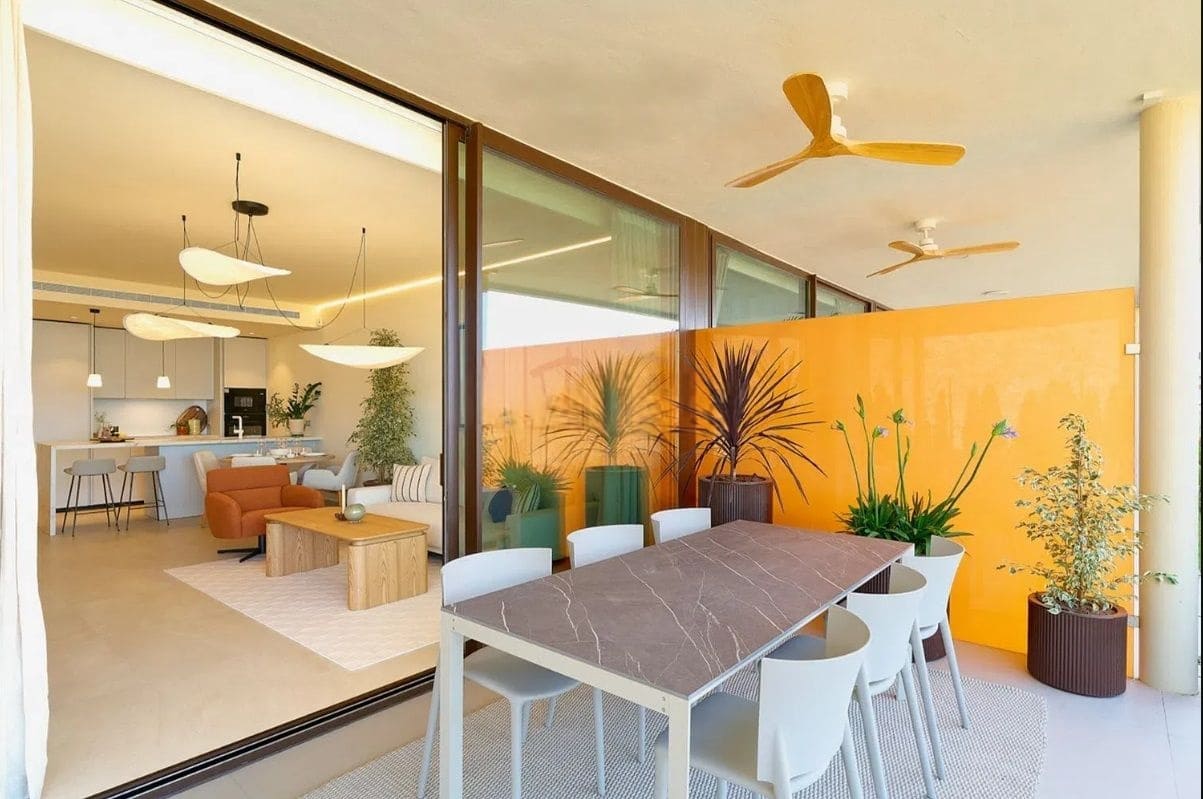 2 bedroom Apartment for sale in Fuengirola with pool garage - € 550,000 (Ref: 9829782)