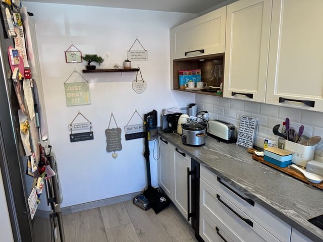 Adosado de 3 habitaciones en Estepona en venta con piscina garaje - 549.000 € (Ref: 9829784)