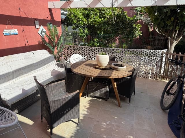 Adosado de 3 habitaciones en Estepona en venta con piscina garaje - 549.000 € (Ref: 9829784)