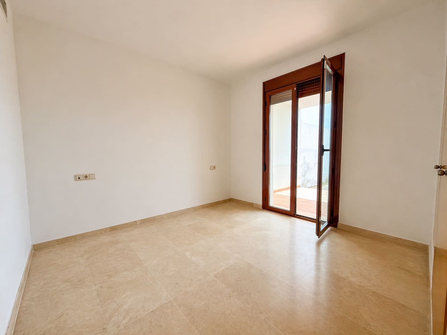 3 slaapkamer Rijtjeshuis te koop in Casares met garage - € 470.000 (Ref: 9829787)