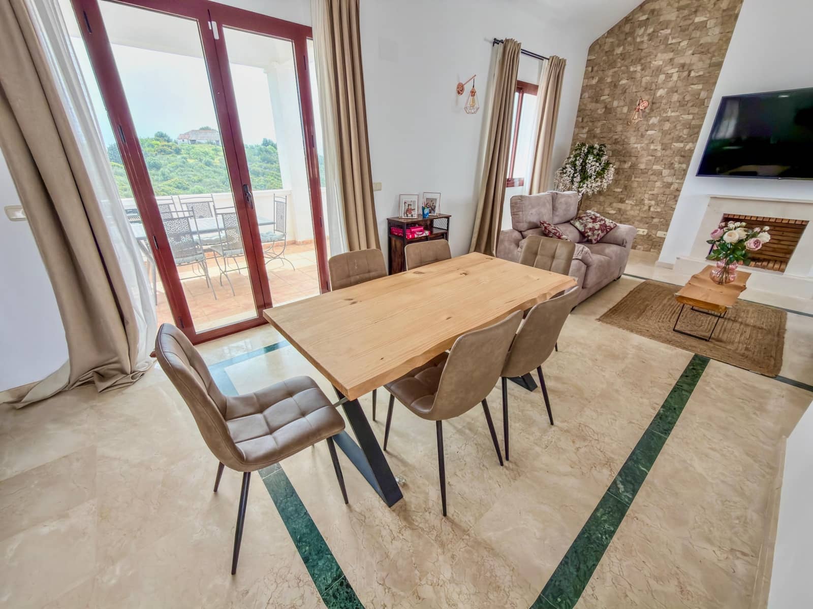 3 slaapkamer Rijtjeshuis te koop in Casares met garage - € 470.000 (Ref: 9829787)