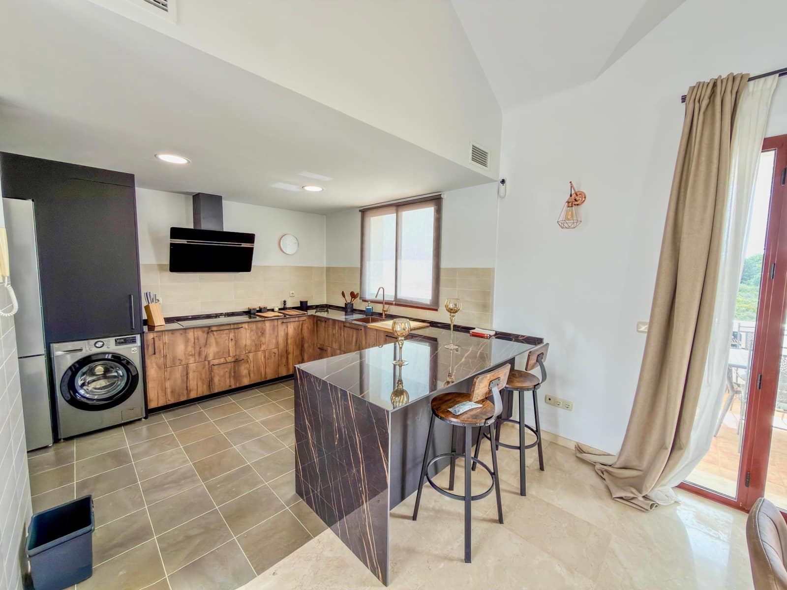3 slaapkamer Rijtjeshuis te koop in Casares met garage - € 470.000 (Ref: 9829787)