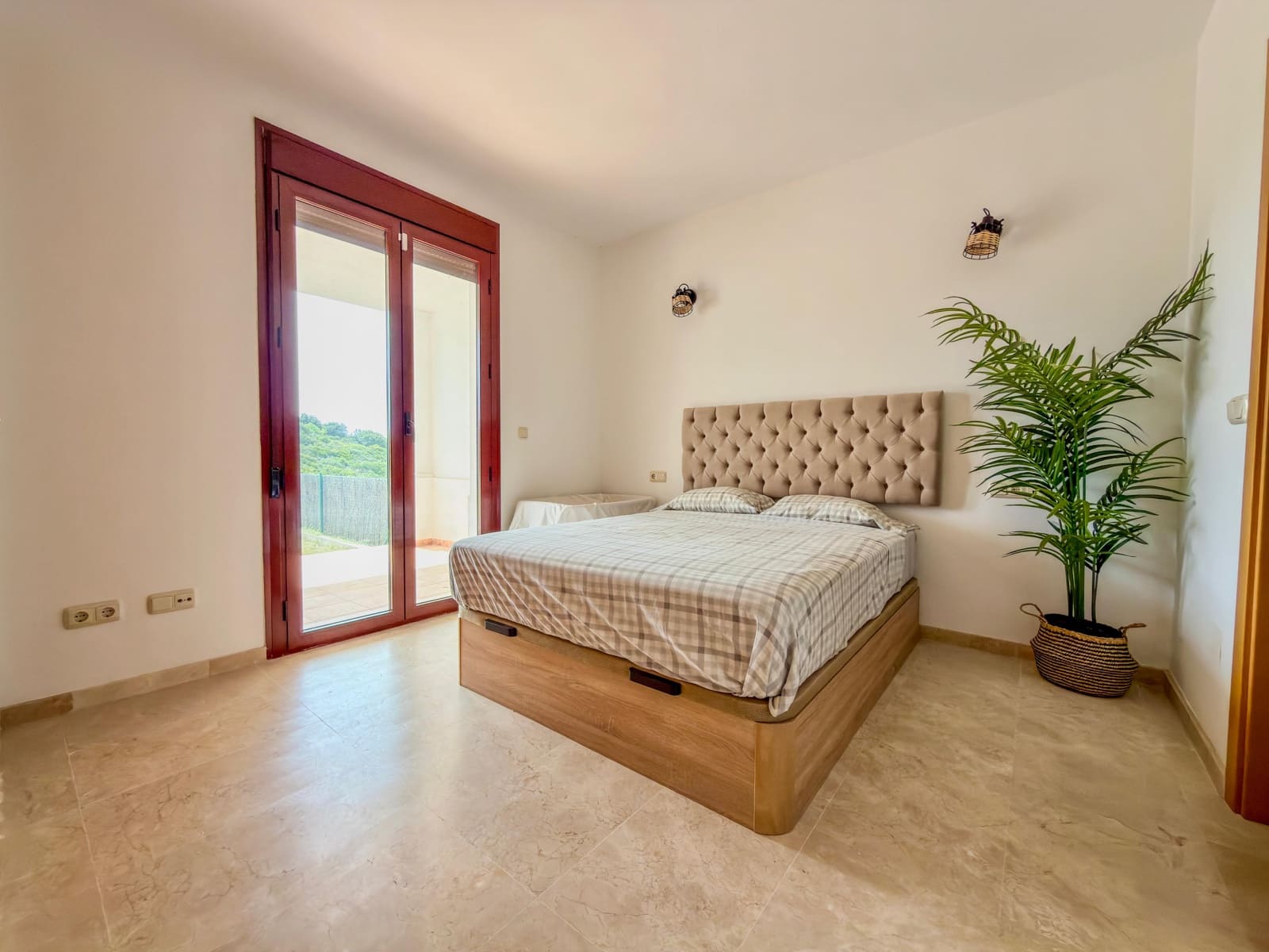 3 slaapkamer Rijtjeshuis te koop in Casares met garage - € 470.000 (Ref: 9829787)