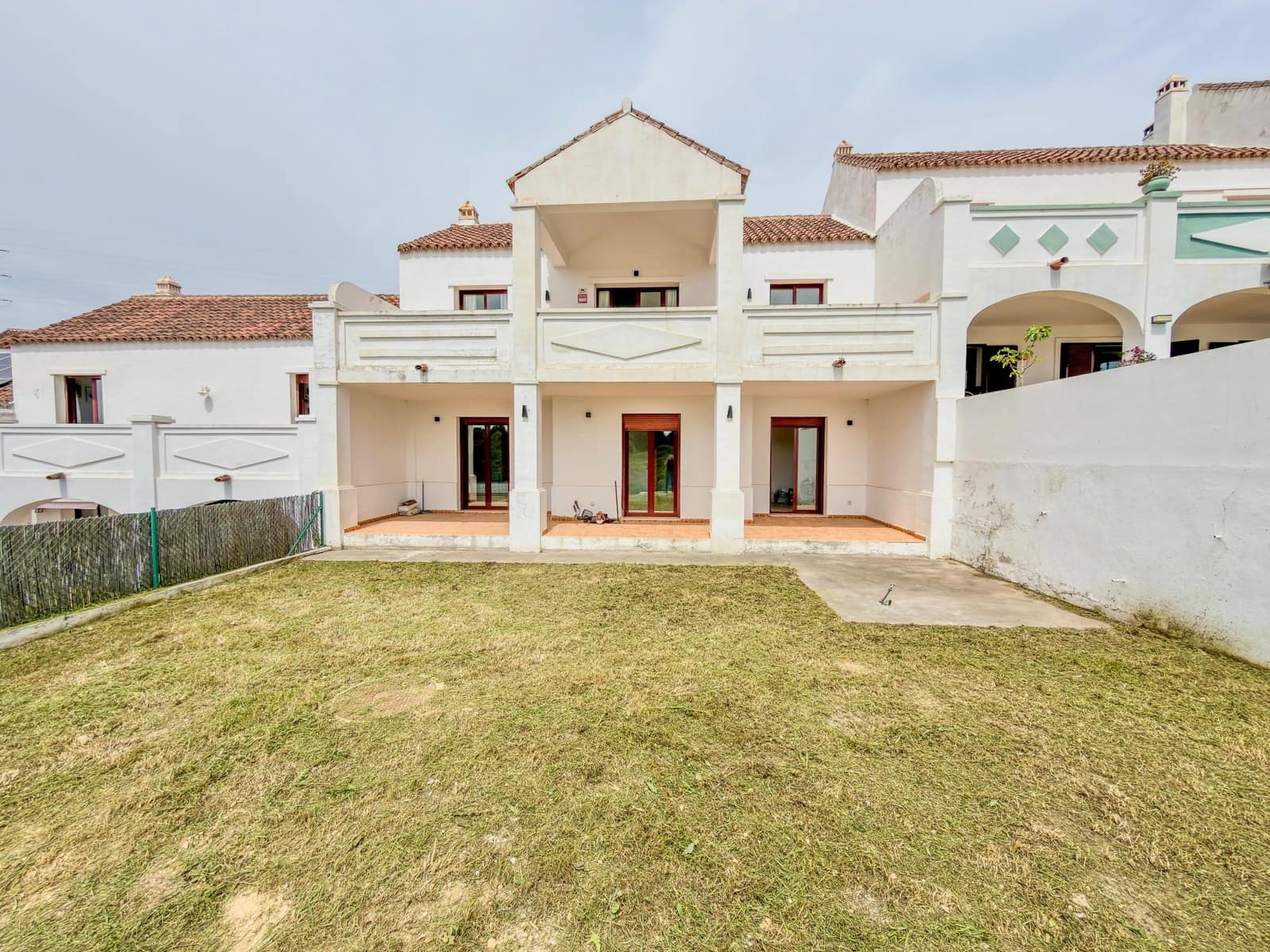 3 slaapkamer Rijtjeshuis te koop in Casares met garage - € 470.000 (Ref: 9829787)