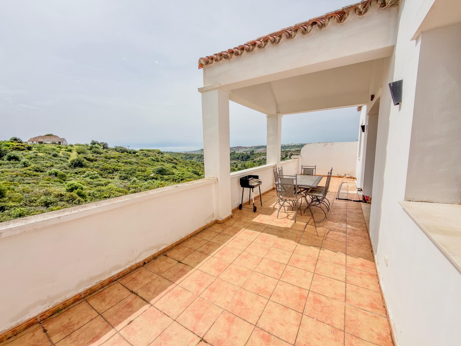 3 slaapkamer Rijtjeshuis te koop in Casares met garage - € 470.000 (Ref: 9829787)