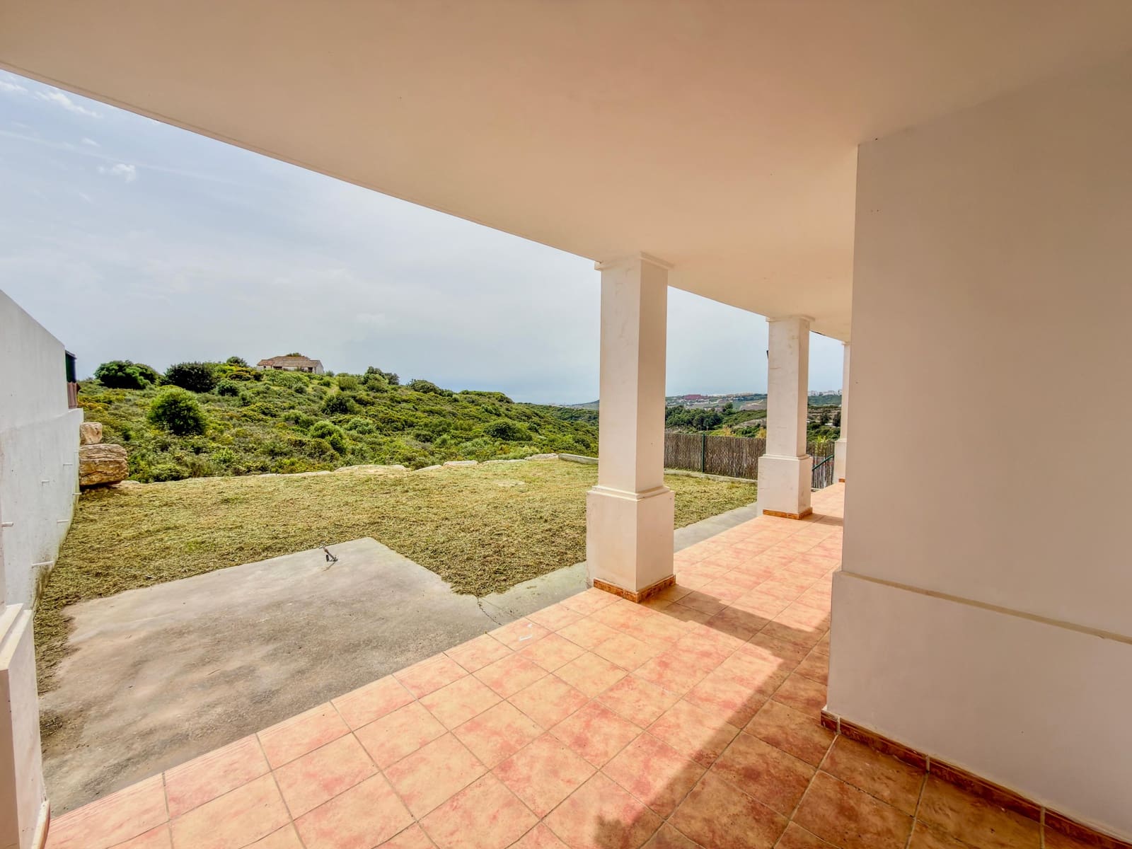 3 slaapkamer Rijtjeshuis te koop in Casares met garage - € 470.000 (Ref: 9829787)