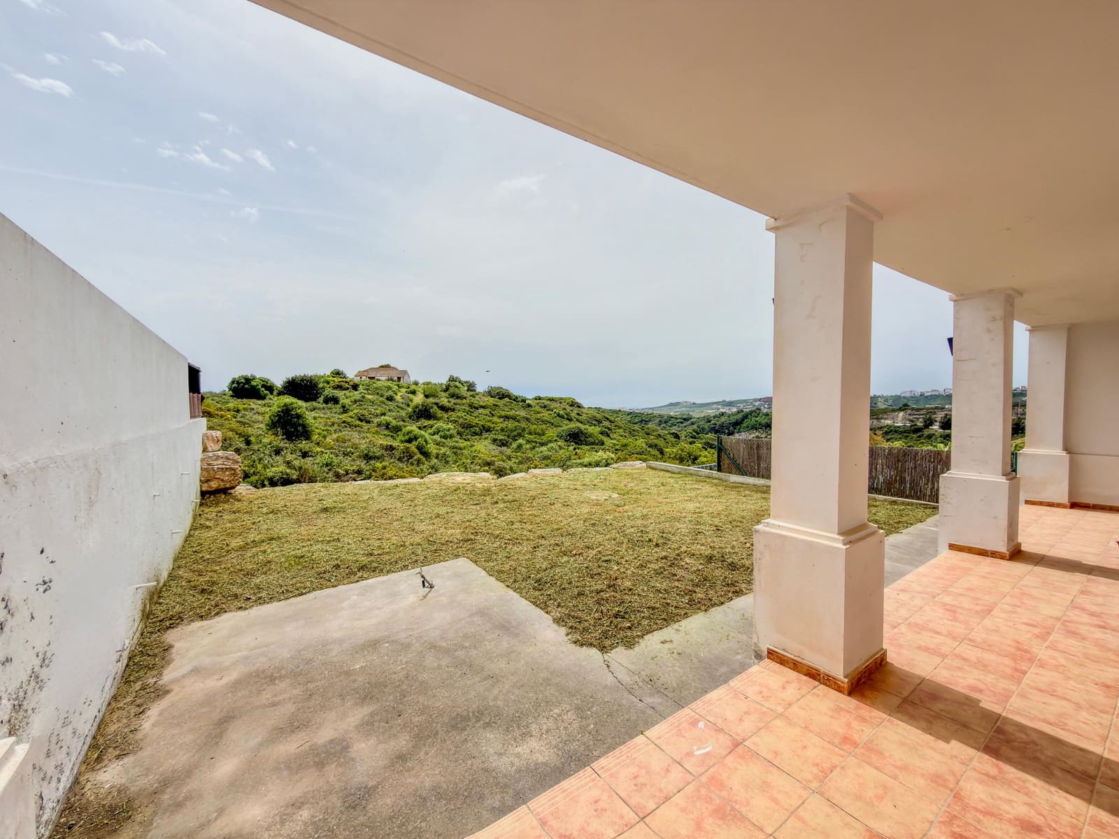 3 slaapkamer Rijtjeshuis te koop in Casares met garage - € 470.000 (Ref: 9829787)