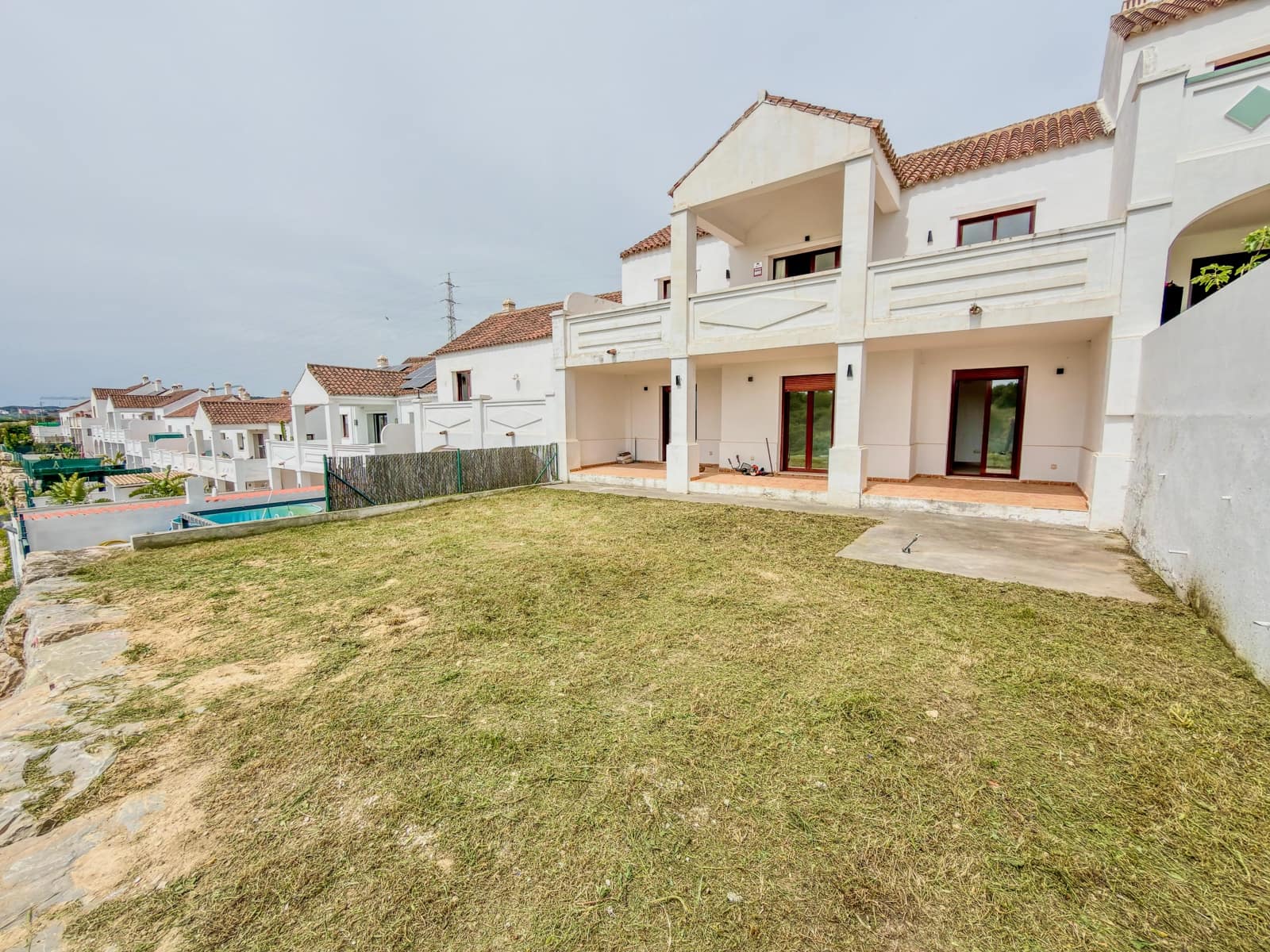 3 slaapkamer Rijtjeshuis te koop in Casares met garage - € 470.000 (Ref: 9829787)