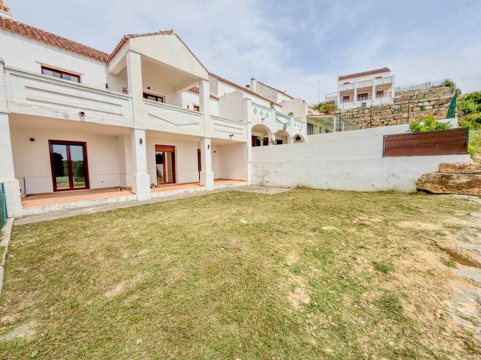 3 slaapkamer Rijtjeshuis te koop in Casares met garage - € 470.000 (Ref: 9829787)