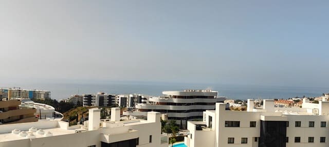 2 sypialnia Apartament na sprzedaż w El Higuerón, Fuengirola z basenem garażem - 745 000 € (Ref: 9829788)