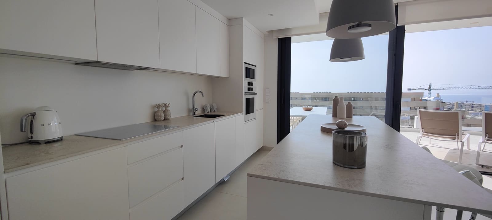 2 bedroom Apartment for sale in Fuengirola with pool garage - € 745,000 (Ref: 9829788)