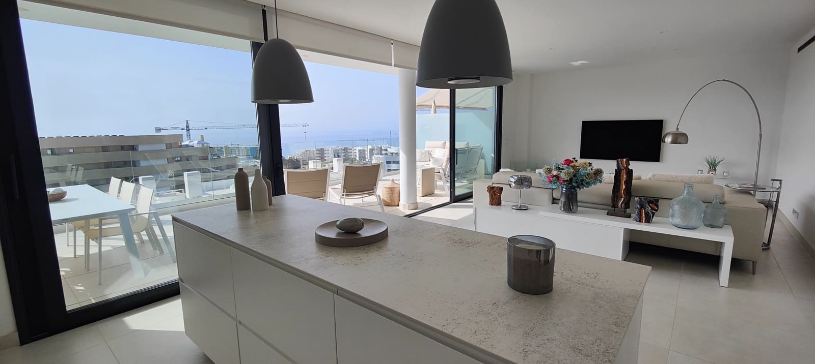 2 bedroom Apartment for sale in Fuengirola with pool garage - € 745,000 (Ref: 9829788)