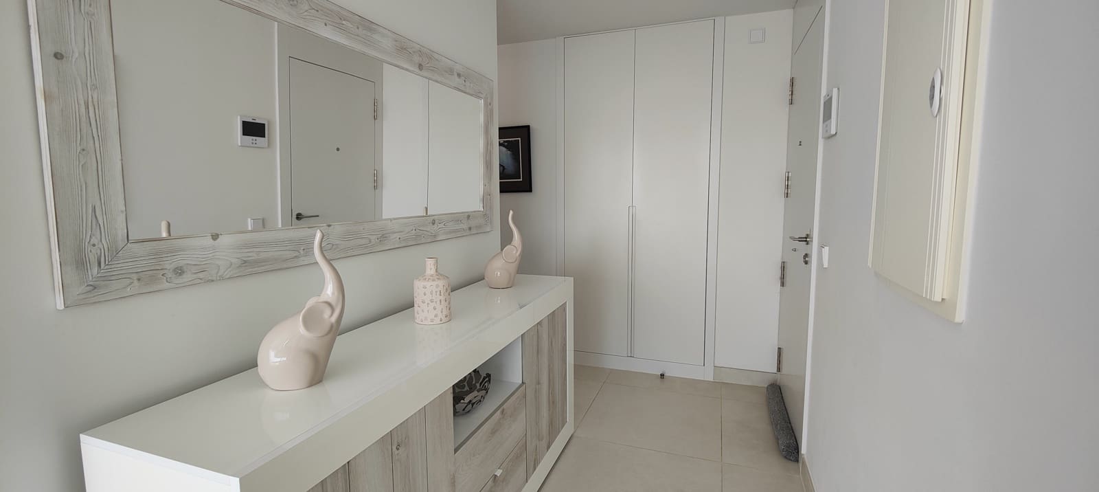 2 bedroom Apartment for sale in Fuengirola with pool garage - € 745,000 (Ref: 9829788)
