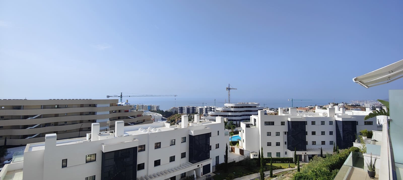2 bedroom Apartment for sale in Fuengirola with pool garage - € 745,000 (Ref: 9829788)