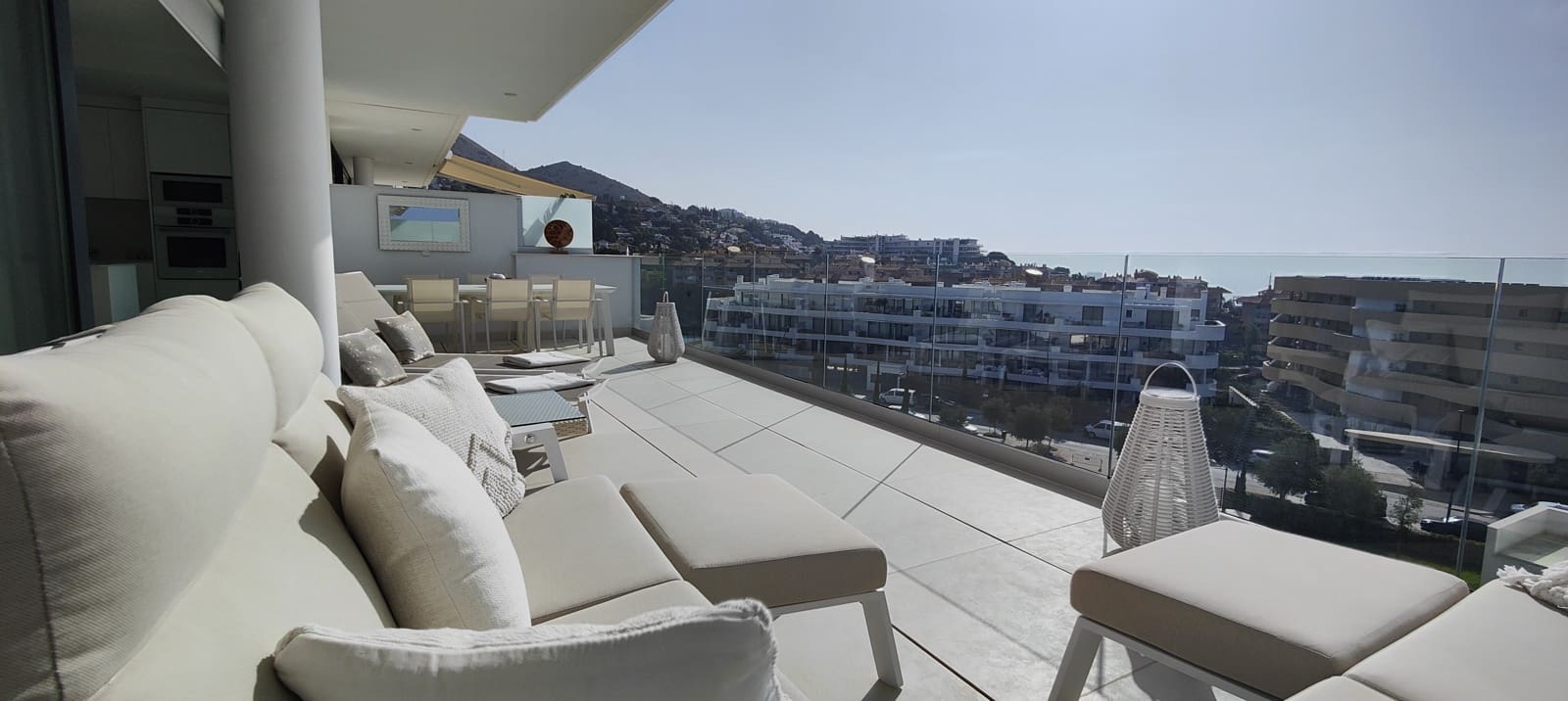 2 bedroom Apartment for sale in Fuengirola with pool garage - € 745,000 (Ref: 9829788)