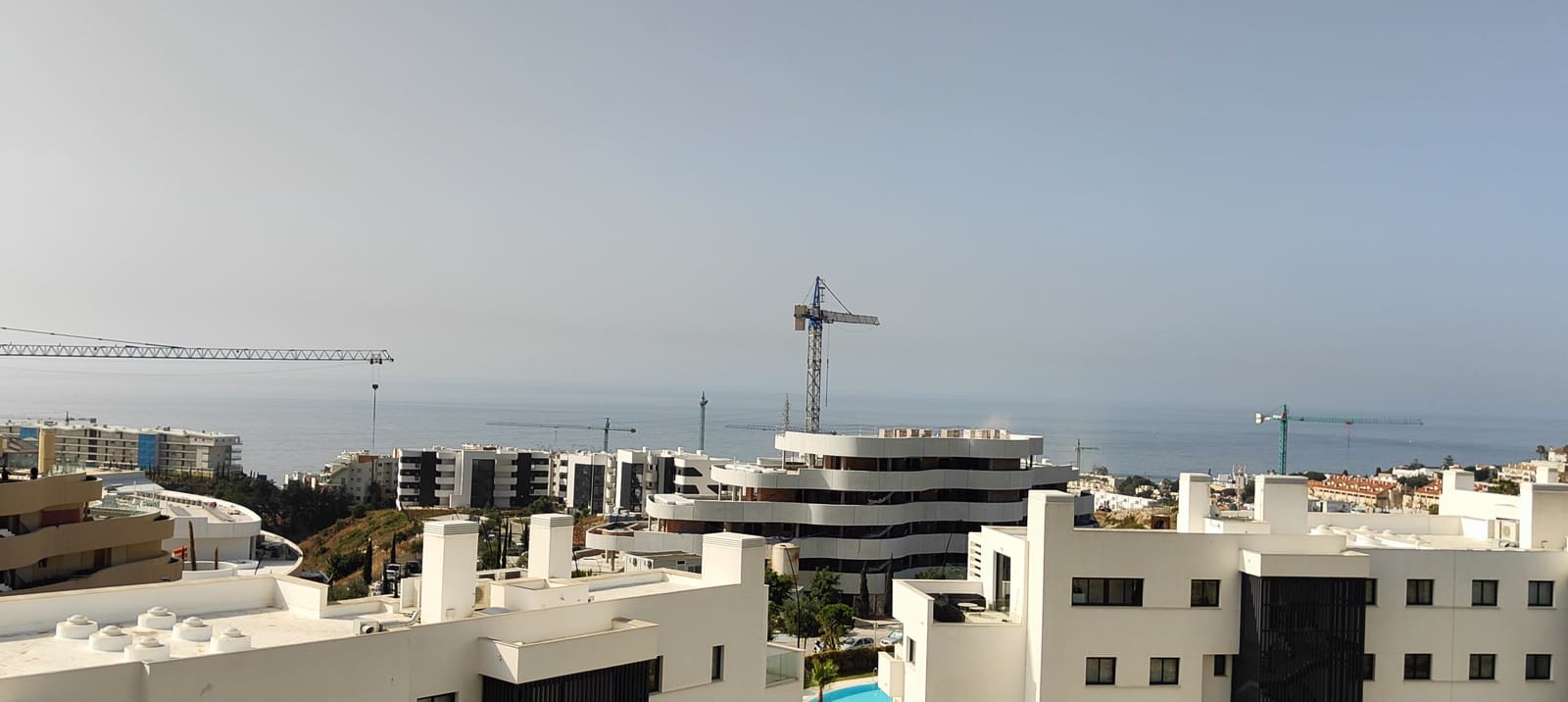 2 bedroom Apartment for sale in Fuengirola with pool garage - € 745,000 (Ref: 9829788)