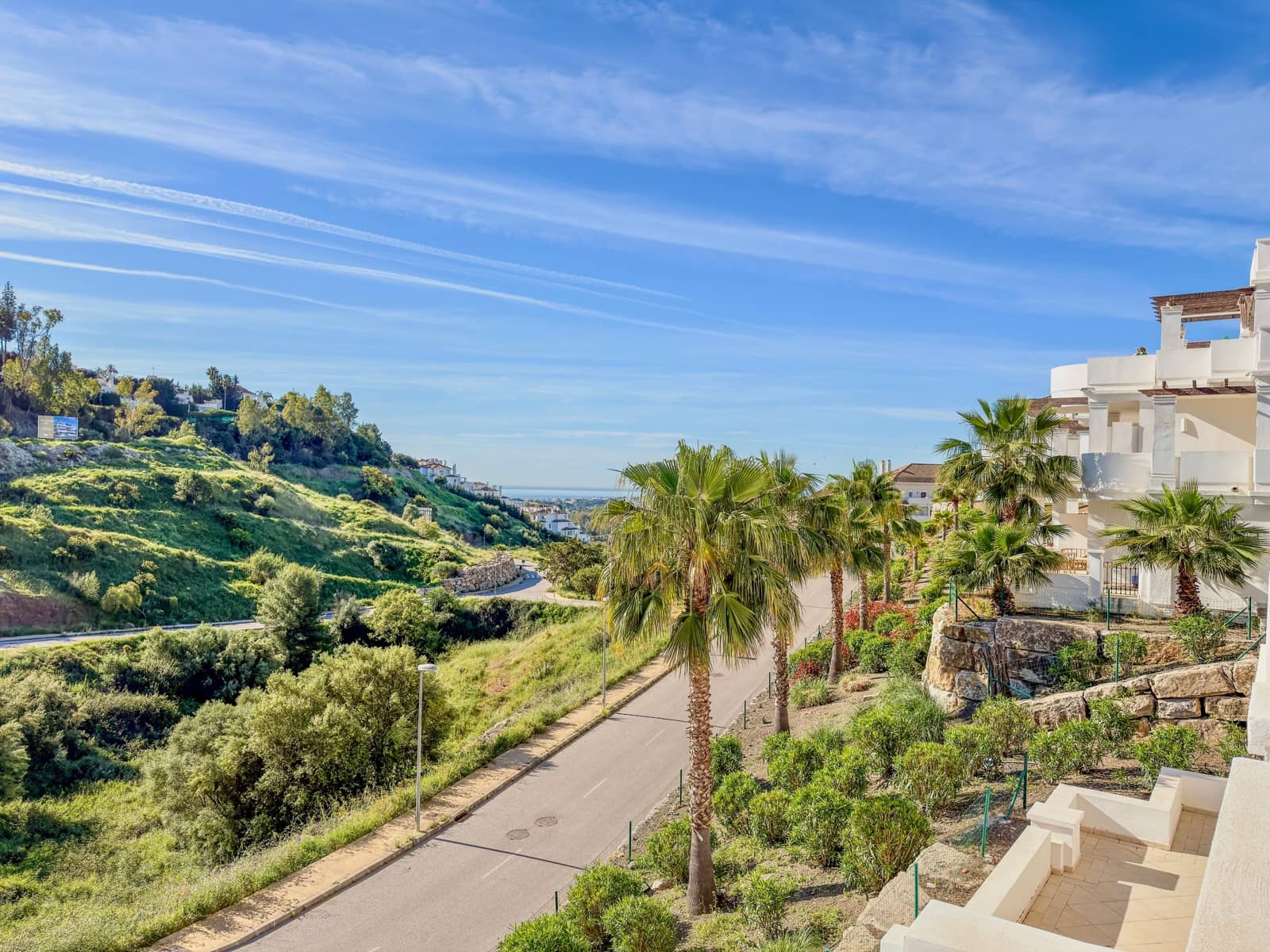 2 bedroom Apartment for sale in Marbella with pool garage - € 475,000 (Ref: 9829791)