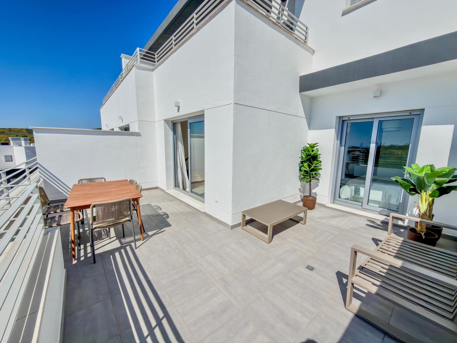 3 makuuhuone Huoneisto myytävänä paikassa Estepona mukana uima-altaan 
autotalli - 438 000 € (Ref: 9829792)