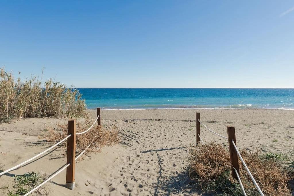 2 bedroom Apartment for sale in New Golden Mile with pool garage - € 555,000 (Ref: 9829793)