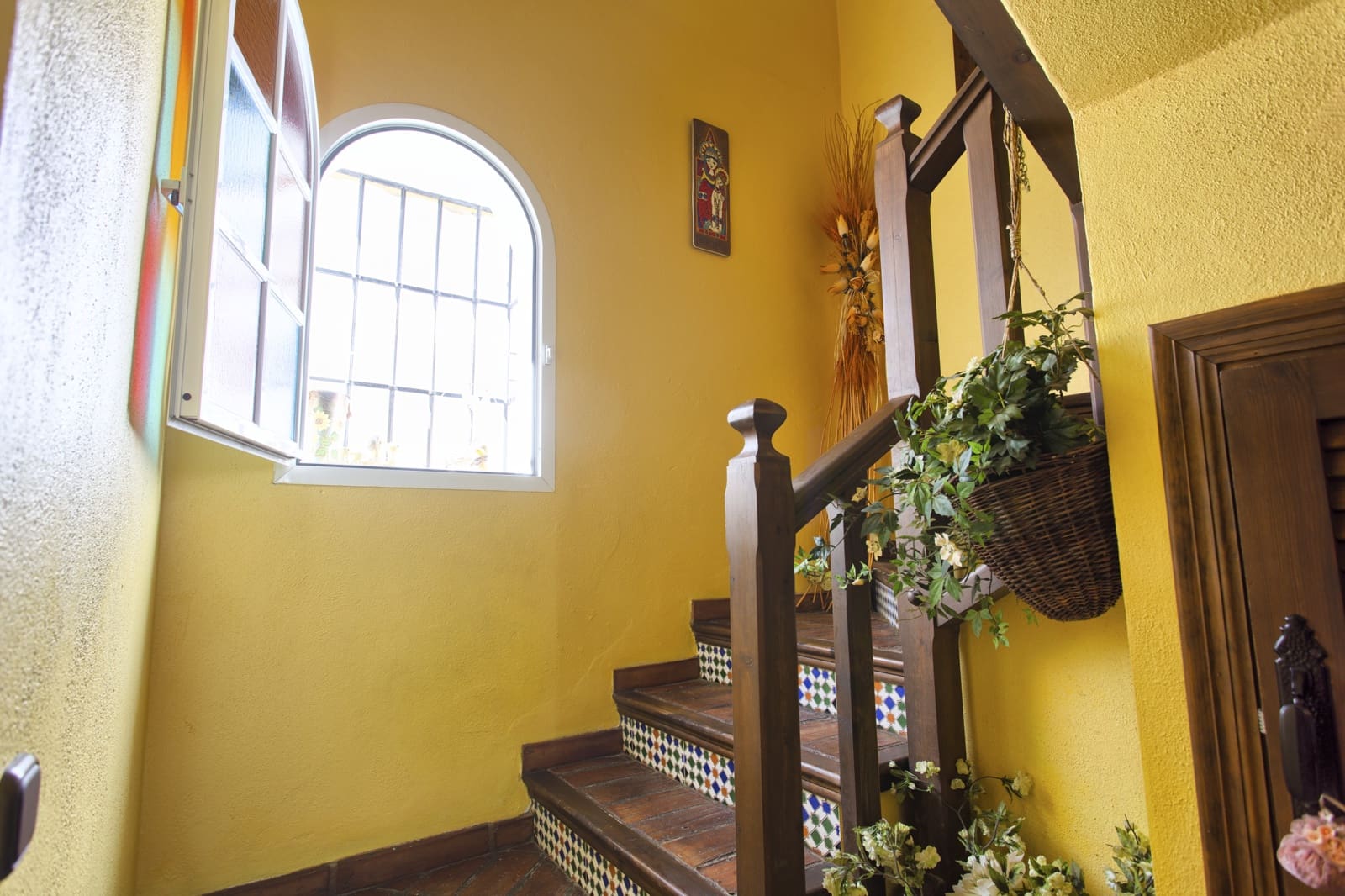 Garage for sale in Benahavis - € 375,000 (Ref: 9829796)