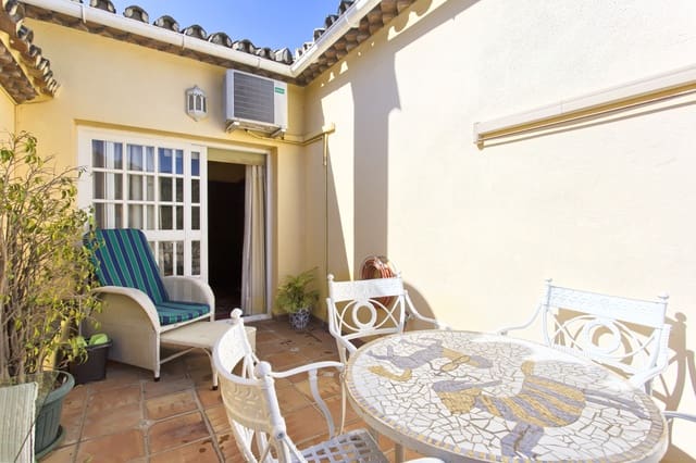 Garage for sale in Benahavís - € 375,000 (Ref: 9829796)