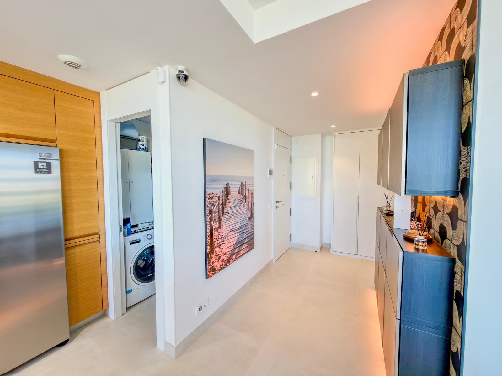 3 bedroom Apartment for rent in Fuengirola with pool garage - € 3,500 (Ref: 9829797)
