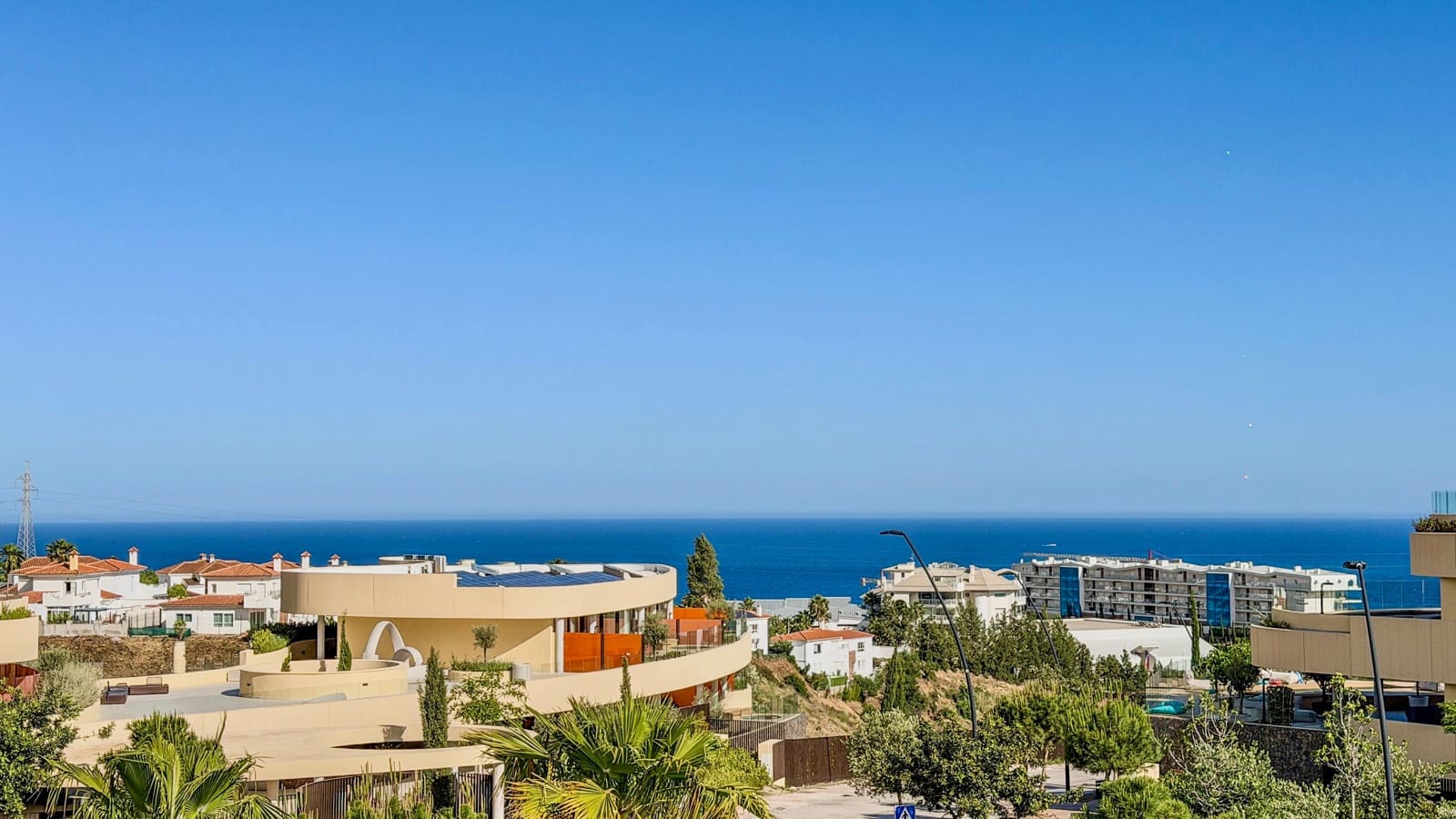 3 soveværelse Lejlighed til salg i Fuengirola med swimmingpool garage - € 799.000 (Ref: 9829799)