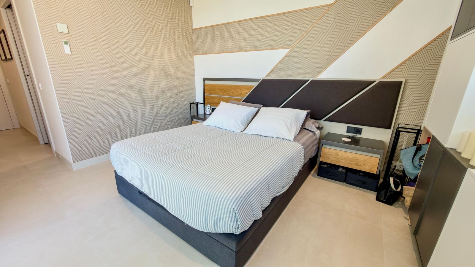 3 soveværelse Lejlighed til salg i Fuengirola med swimmingpool garage - € 799.000 (Ref: 9829799)