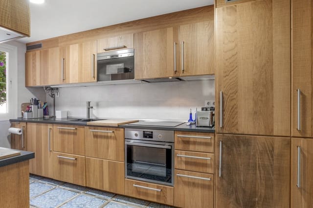 3 camera da letto Villetta a Schiera in vendita in Guadalobón, Estepona con piscina garage - 619.000 € (Rif: 9829800)