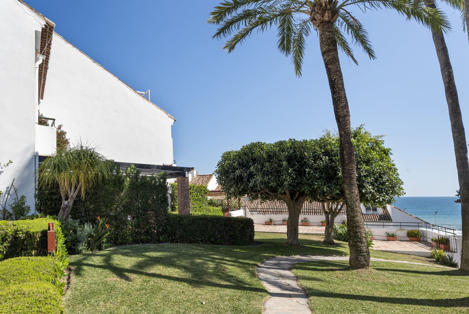 3 camera da letto Villetta a Schiera in vendita in Estepona con piscina garage - 619.000 € (Rif: 9829800)