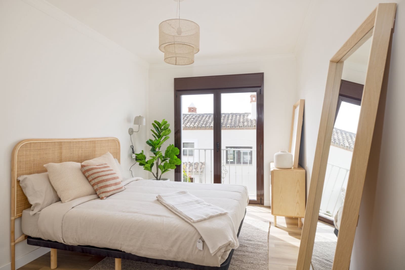 3 bedroom Townhouse for sale in Estepona with pool garage - € 470,250 (Ref: 9829802)