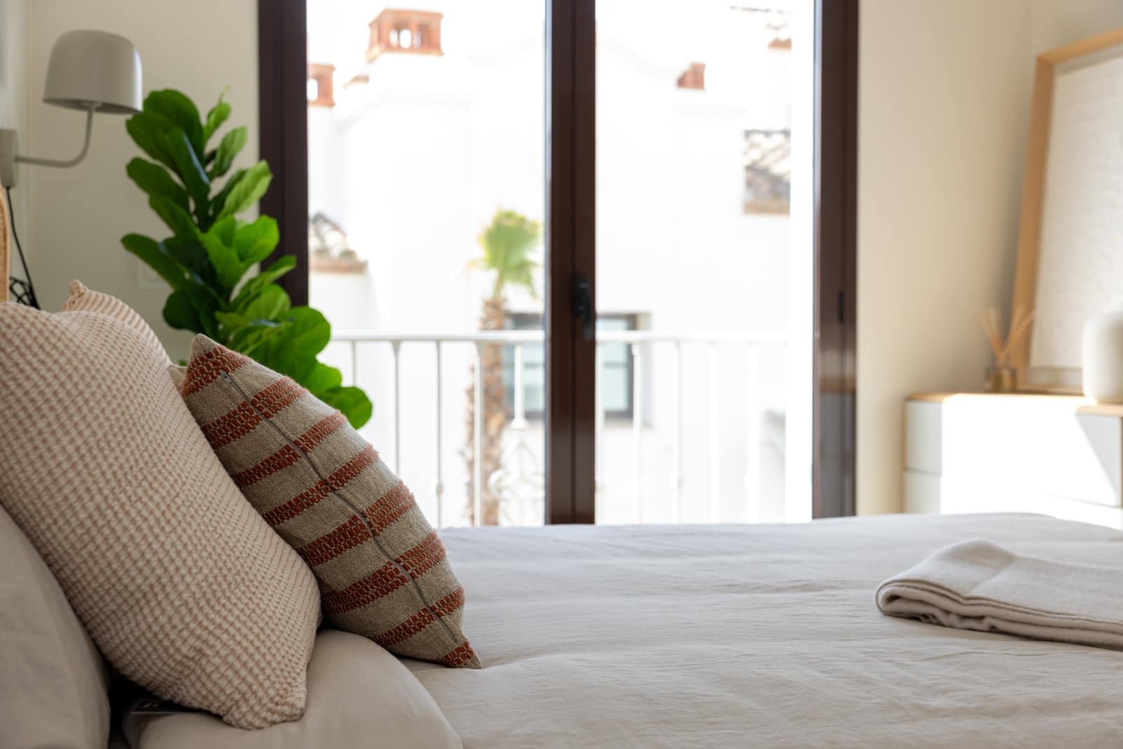3 bedroom Townhouse for sale in Estepona with pool garage - € 470,250 (Ref: 9829802)