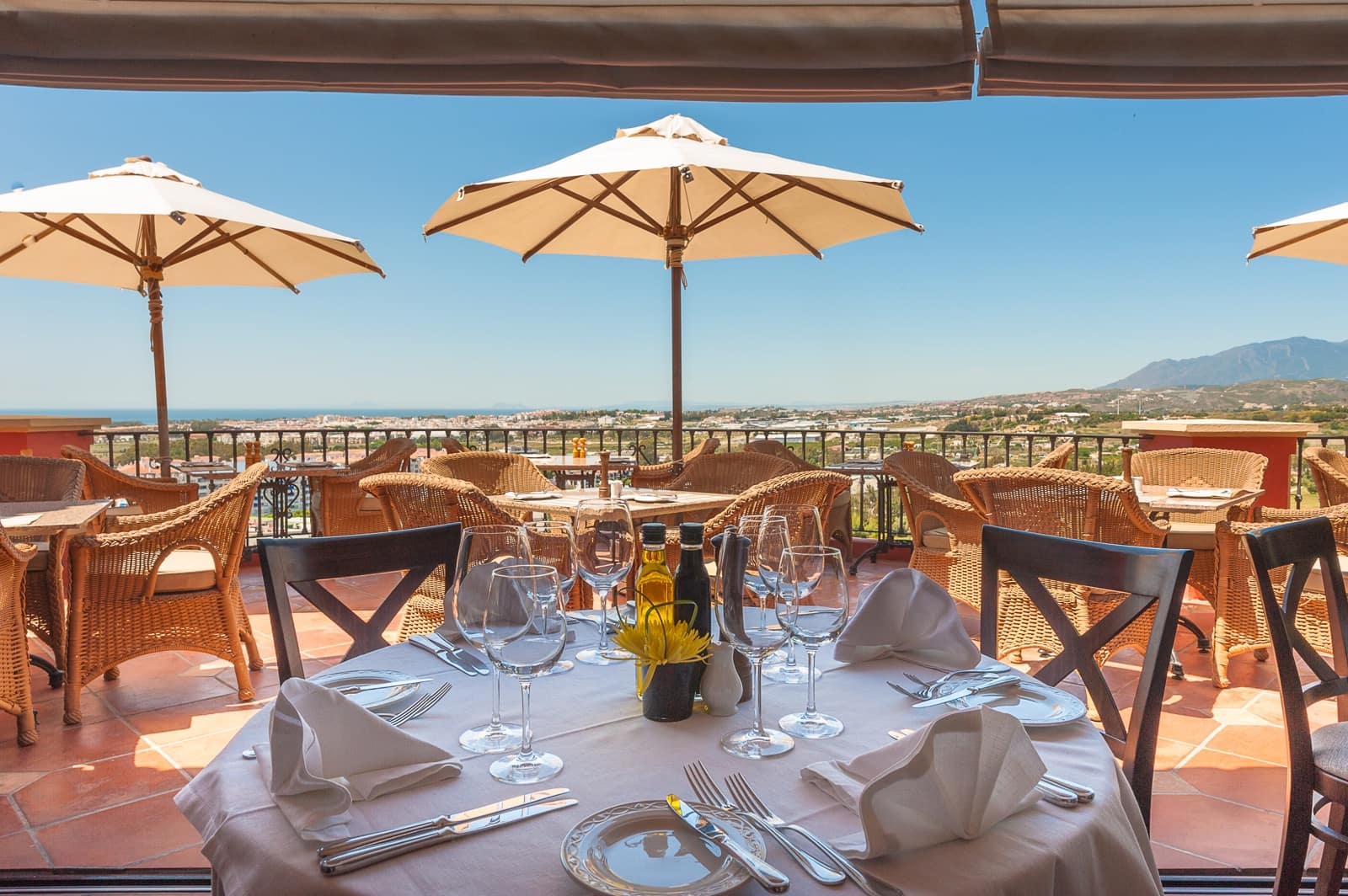 4 bedroom Penthouse for sale in San Pedro de Alcantara with pool garage - € 1,490,000 (Ref: 9829806)