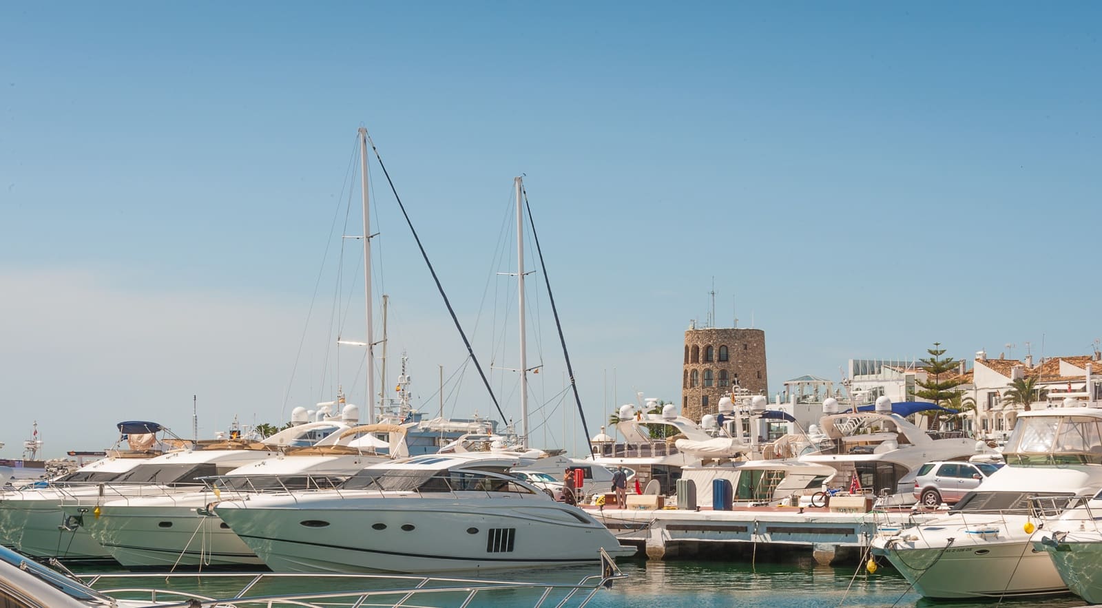 4 bedroom Penthouse for sale in San Pedro de Alcantara with pool garage - € 1,490,000 (Ref: 9829806)