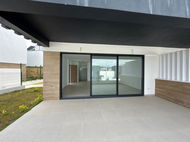 3 Zimmer Villa zu verkaufen in Atalaya-Isdabe, Estepona mit Pool Garage - 800.000 € (Ref: 9829818)