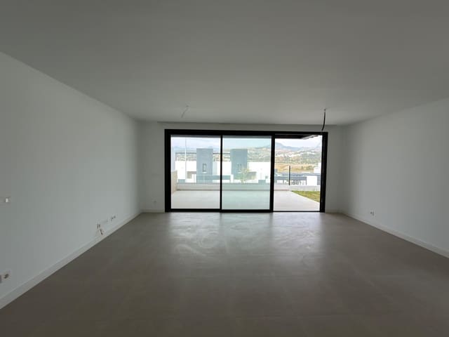 3 Zimmer Villa zu verkaufen in Atalaya-Isdabe, Estepona mit Pool Garage - 800.000 € (Ref: 9829818)