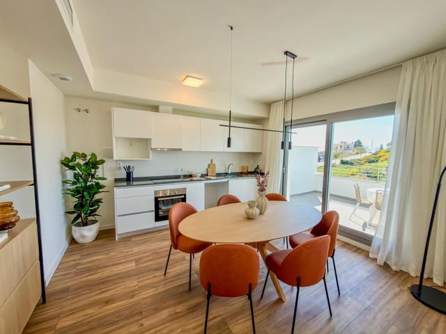 4 soverom Penthouse til salgs i Estepona med svømmebasseng garasje - € 564 000 (Ref: 9829820)