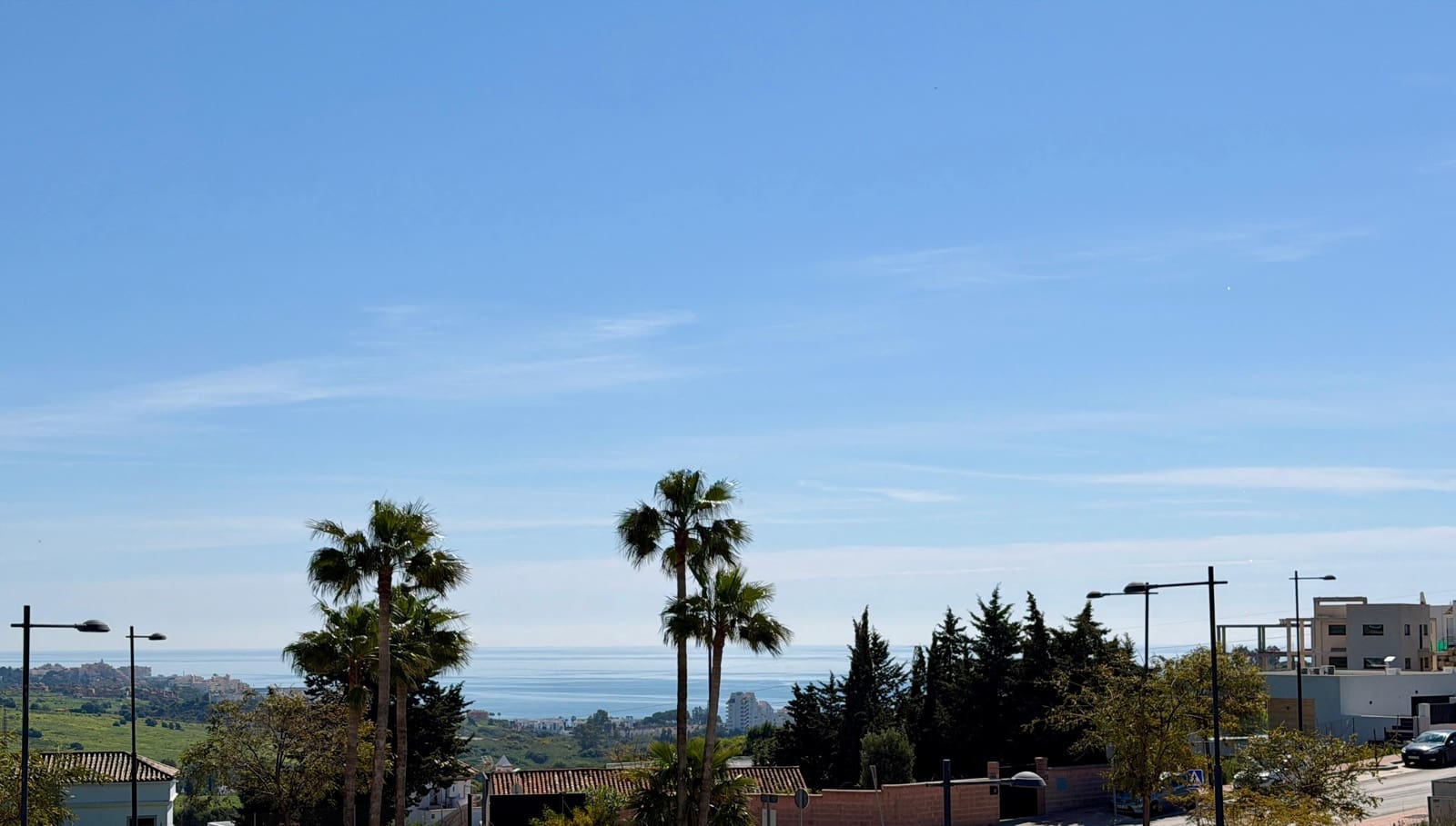 4 bedroom Penthouse for sale in Estepona with pool garage - € 564,000 (Ref: 9829820)