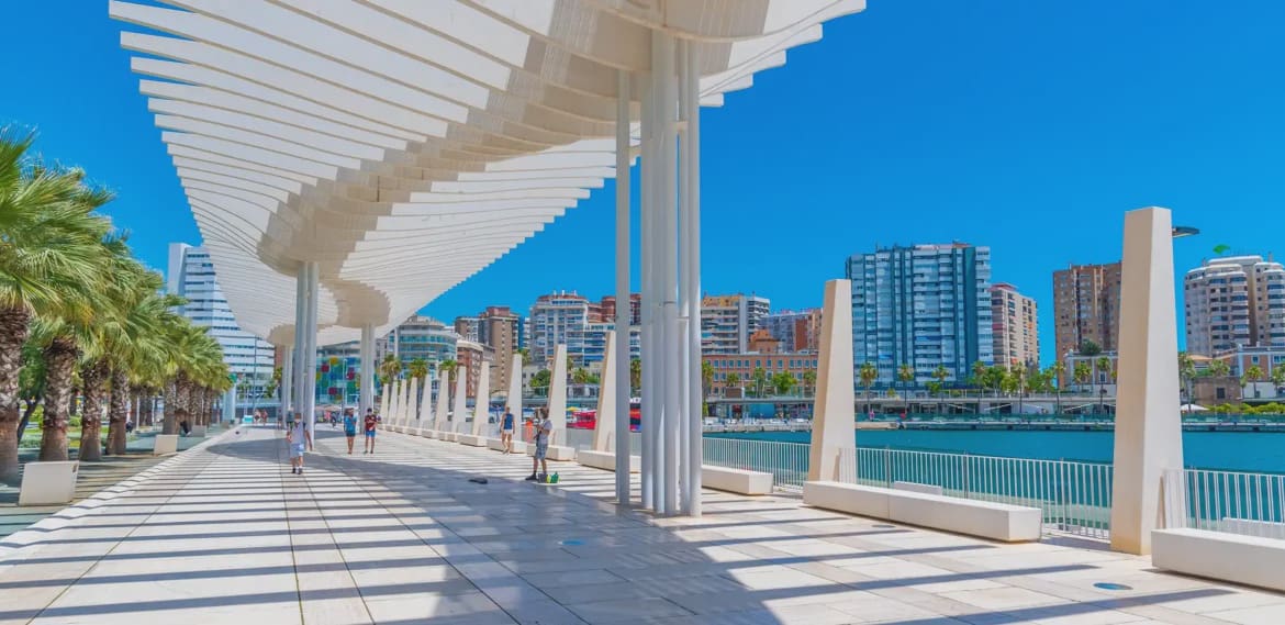 3 soverom Leilighet til salgs i Malaga by med svømmebasseng garasje - € 2 250 000 (Ref: 9829822)