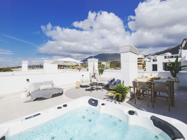 2 sovrum Takvåning till salu i El Higuerón, Fuengirola med pool garage - 599 000 € (Ref: 9829824)