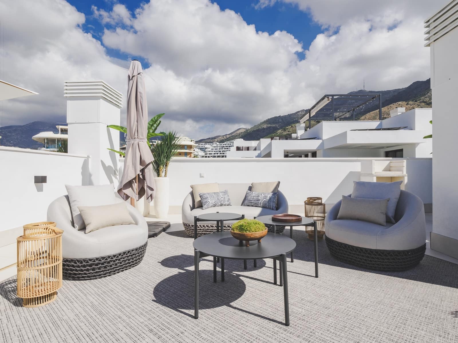 2 soveværelse Penthouse til salg i Fuengirola med swimmingpool garage - € 599.000 (Ref: 9829824)