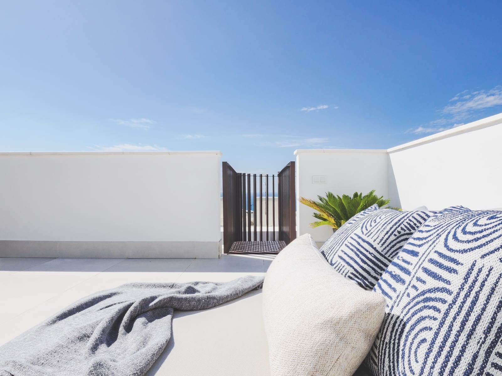 2 soveværelse Penthouse til salg i Fuengirola med swimmingpool garage - € 599.000 (Ref: 9829824)
