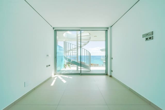 Ático de 2 habitaciones en El Higuerón, Fuengirola en venta con piscina garaje - 775.000 € (Ref: 9829827)